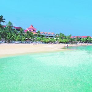 Coco Reef Resort&Spa